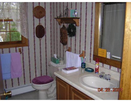 29 Pine St, Hudson, MA 01749 photo 4