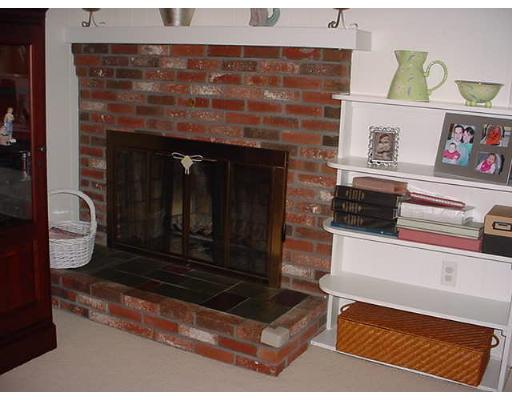 37 Trayer Rd, Canton, MA 02021 photo 4