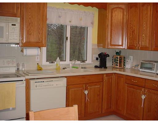 37 Trayer Rd, Canton, MA 02021 photo 6