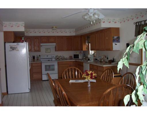 511 Woods Rd, Barre, MA 01005 photo 2