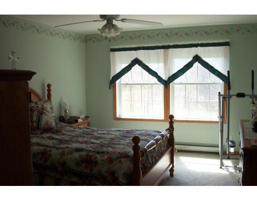 511 Woods Rd, Barre, MA 01005 photo 5