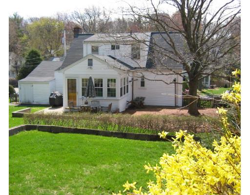 24 Concord St, Needham, MA 02494 photo 2