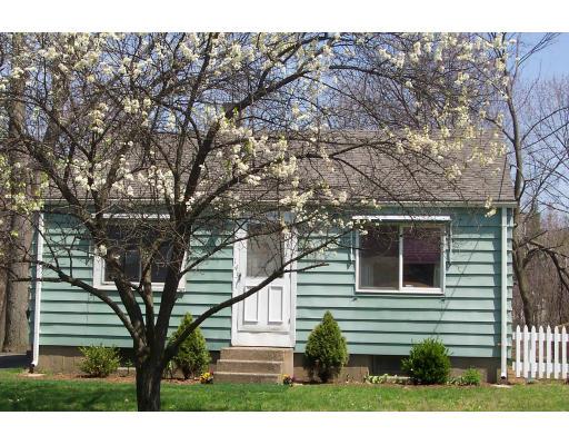 143 Stuart St, Springfield, MA 01119 photo 1