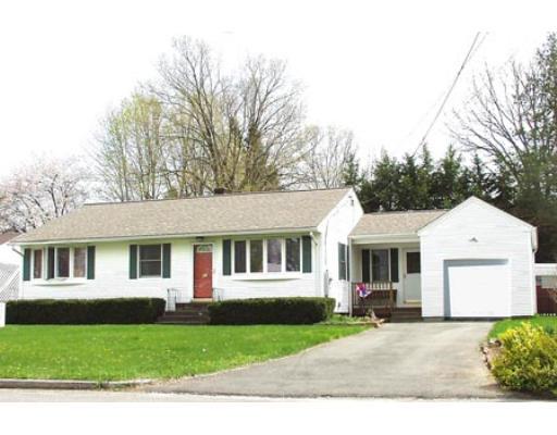 47 Gardens Dr, Springfield, MA 01119 photo 1