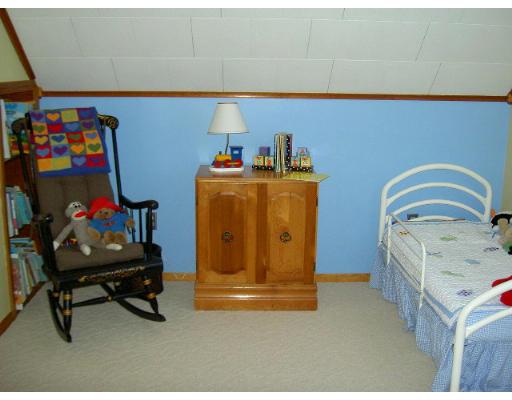 24 Mutter St, Easthampton, MA 01027 photo 9