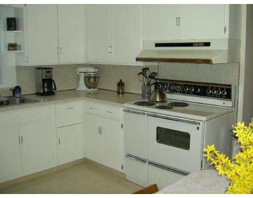 24 Mutter St, Easthampton, MA 01027 photo 5