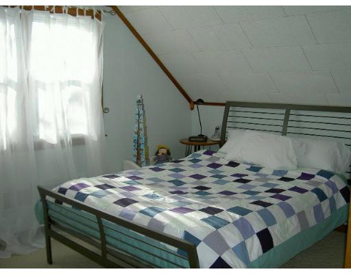 24 Mutter St, Easthampton, MA 01027 photo 7