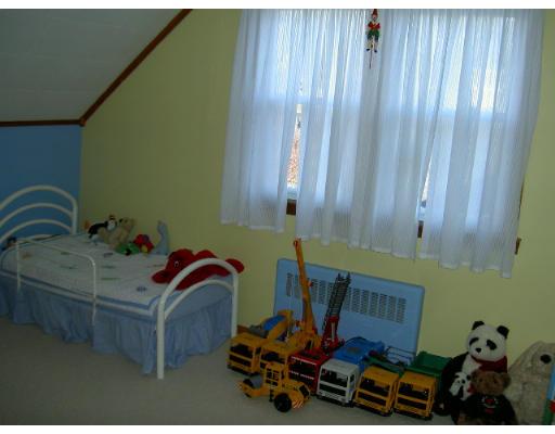 24 Mutter St, Easthampton, MA 01027 photo 8