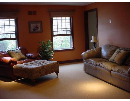 3 Barry Dr, Framingham, MA 01702 photo 6