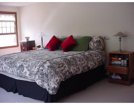 3 Barry Dr, Framingham, MA 01702 photo 10