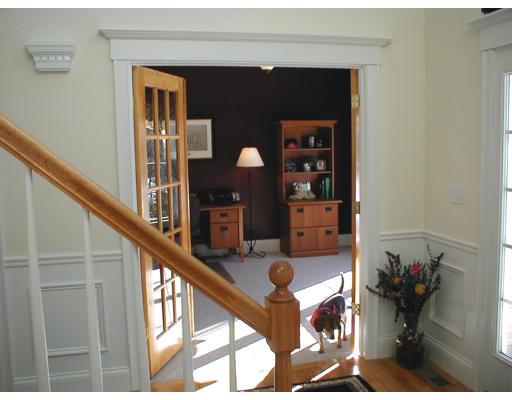 2 Lenox Dr, Franklin, MA 02038 photo 2