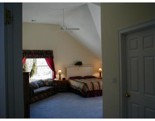 2 Lenox Dr, Franklin, MA 02038 photo 8
