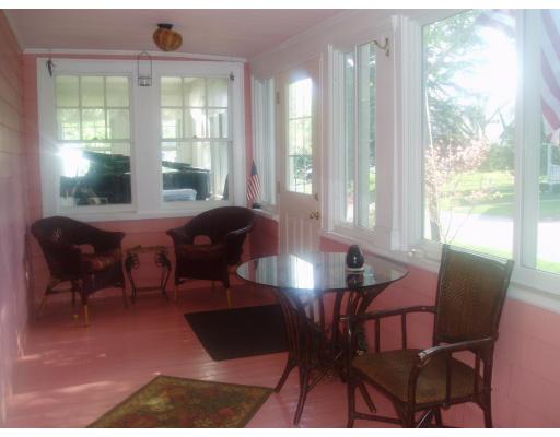 17 Fairlawn St, Needham, MA 02492 photo 3