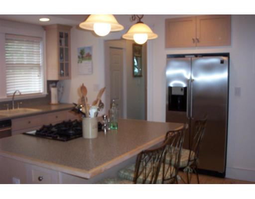 49 Sanderson Ave, Dedham, MA 02026 photo 3