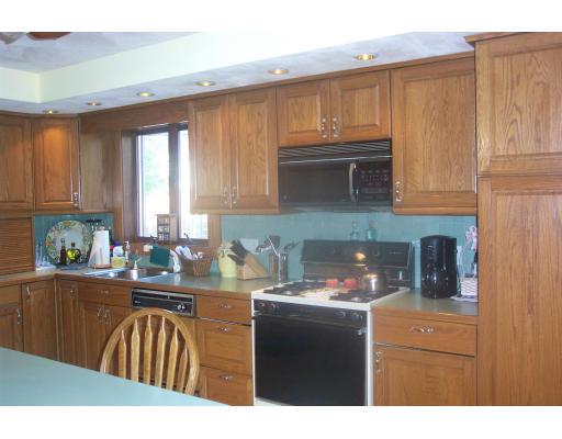 20 Crane St, Danvers, MA 01923 photo 5