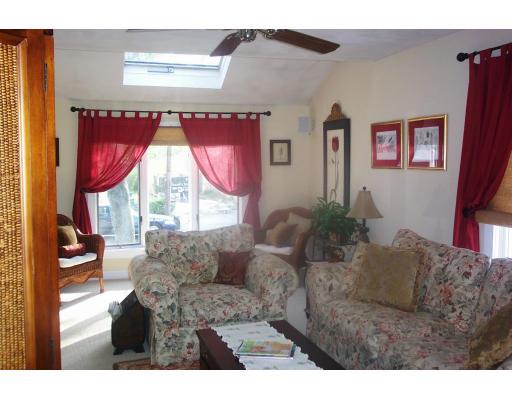 20 Crane St, Danvers, MA 01923 photo 3