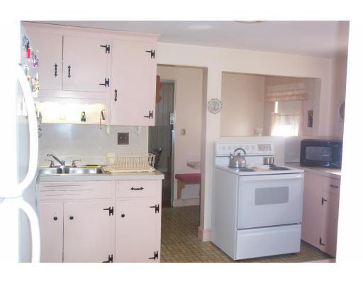 16 Sunset Dr, Beverly, MA 01915 photo 3