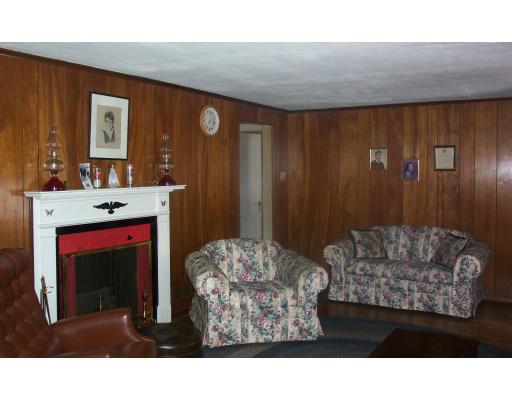 16 Sunset Dr, Beverly, MA 01915 photo 2
