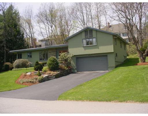 5 Meadow Brook Rd, Worcester, MA 01609 photo 2