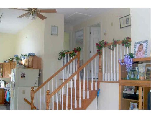 60 Wright Cir, Attleboro, MA 02703 photo 4