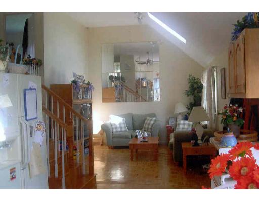 60 Wright Cir, Attleboro, MA 02703 photo 2