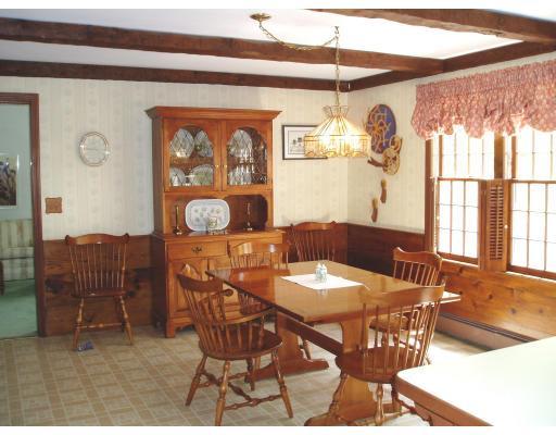 22 Olde Lantern Rd, Acton, MA 01720 photo 3