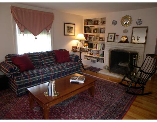 15 Monroe Rd, Marblehead, MA 01945 photo 3