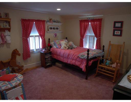 15 Monroe Rd, Marblehead, MA 01945 photo 6