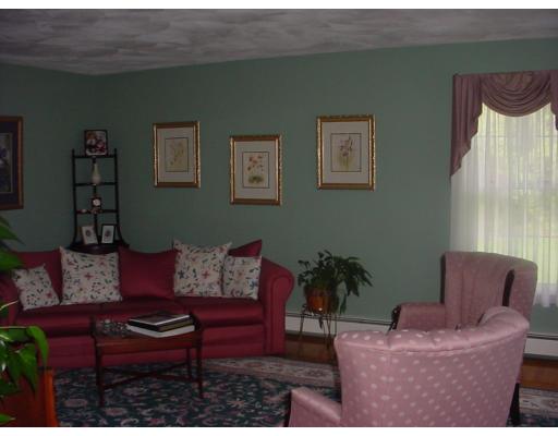 37 Devincent Dr, Stow, MA 01775 photo 5