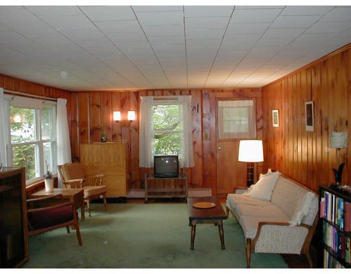 195 Great Rd, Maynard, MA 01754 photo 2