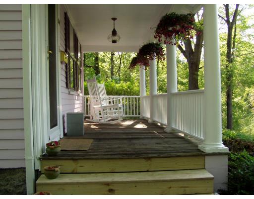 16 Lewis Ct, Hingham, MA 02043 photo 4