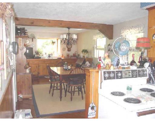 330 Maple Rd, Longmeadow, MA 01106 photo 2