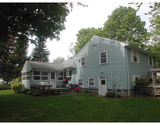 52 Whiting Way, Needham, MA 02492 photo 2