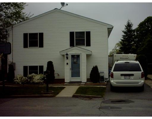 15 Hutton St, Fall River, MA 02720 photo 3
