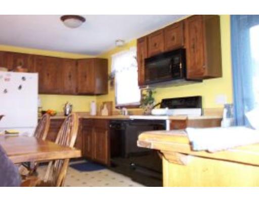 16 Stoneham, Worcester, MA 01604 photo 4