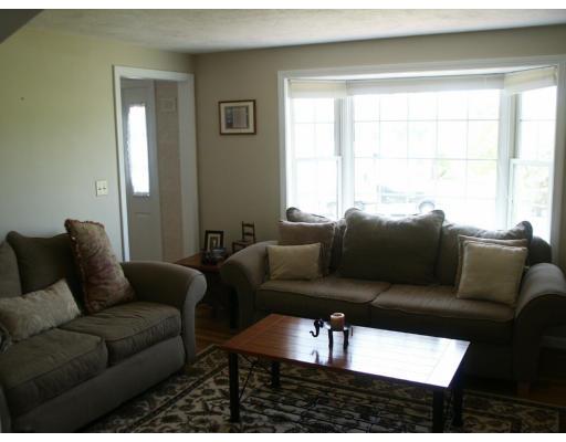69 Elyse Rd, Mansfield, MA 02048 photo 4