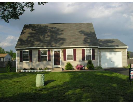 102 Pheasant Dr, Springfield, MA 01119 photo 1
