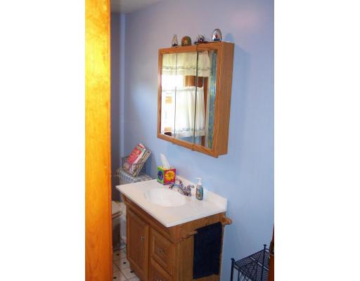29 Hillside Ave, Webster, MA 01570 photo 5