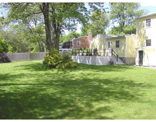 63 Sonning Rd, Beverly, MA 01915 photo 2