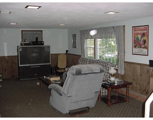 32 Venus Dr, Worcester, MA 01605 photo 5