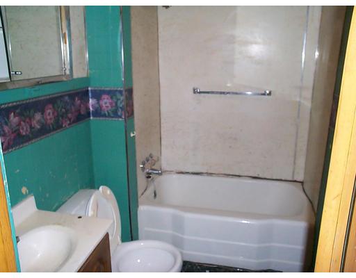 26 E Street Ave, Chicopee, MA 01020 photo 6
