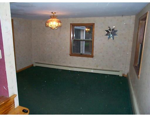 26 E Street Ave, Chicopee, MA 01020 photo 5