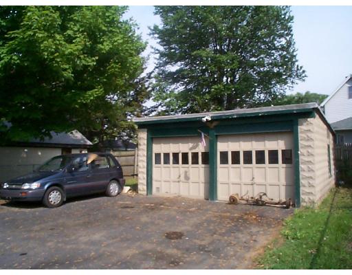 26 E Street Ave, Chicopee, MA 01020 photo 3