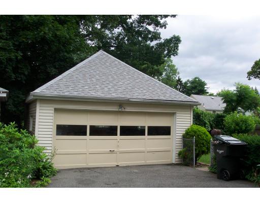 63 Sunapee St, Springfield, MA 01108 photo 3