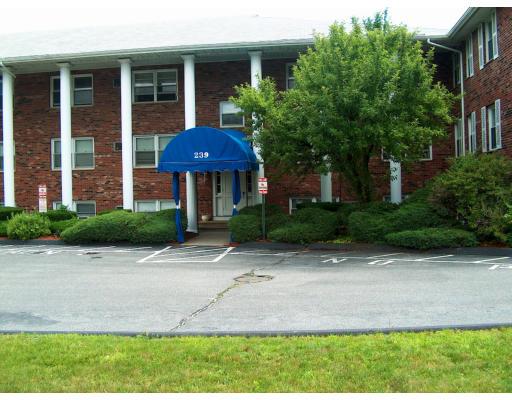 239 Main St #8B, Reading, MA 01867 photo 1