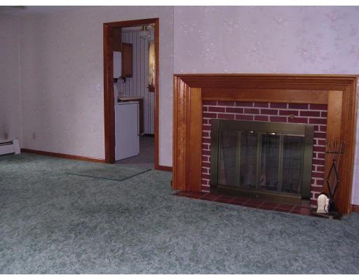 892 Grattan, Chicopee, MA 01020 photo 2