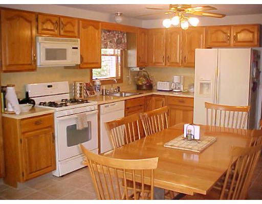 1 Barrows Rd, Worcester, MA 01609 photo 4