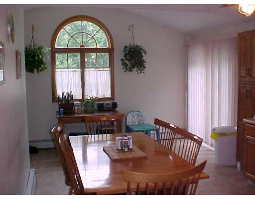 1 Barrows Rd, Worcester, MA 01609 photo 3