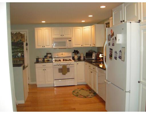8 East St, Hingham, MA 02043 photo 4