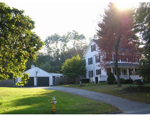 286 Maple St, Danvers, MA 01923 photo 1
